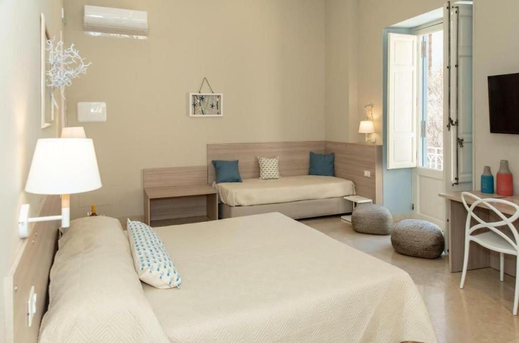 Le Mura - Charme Rooms Trapani Bagian luar foto