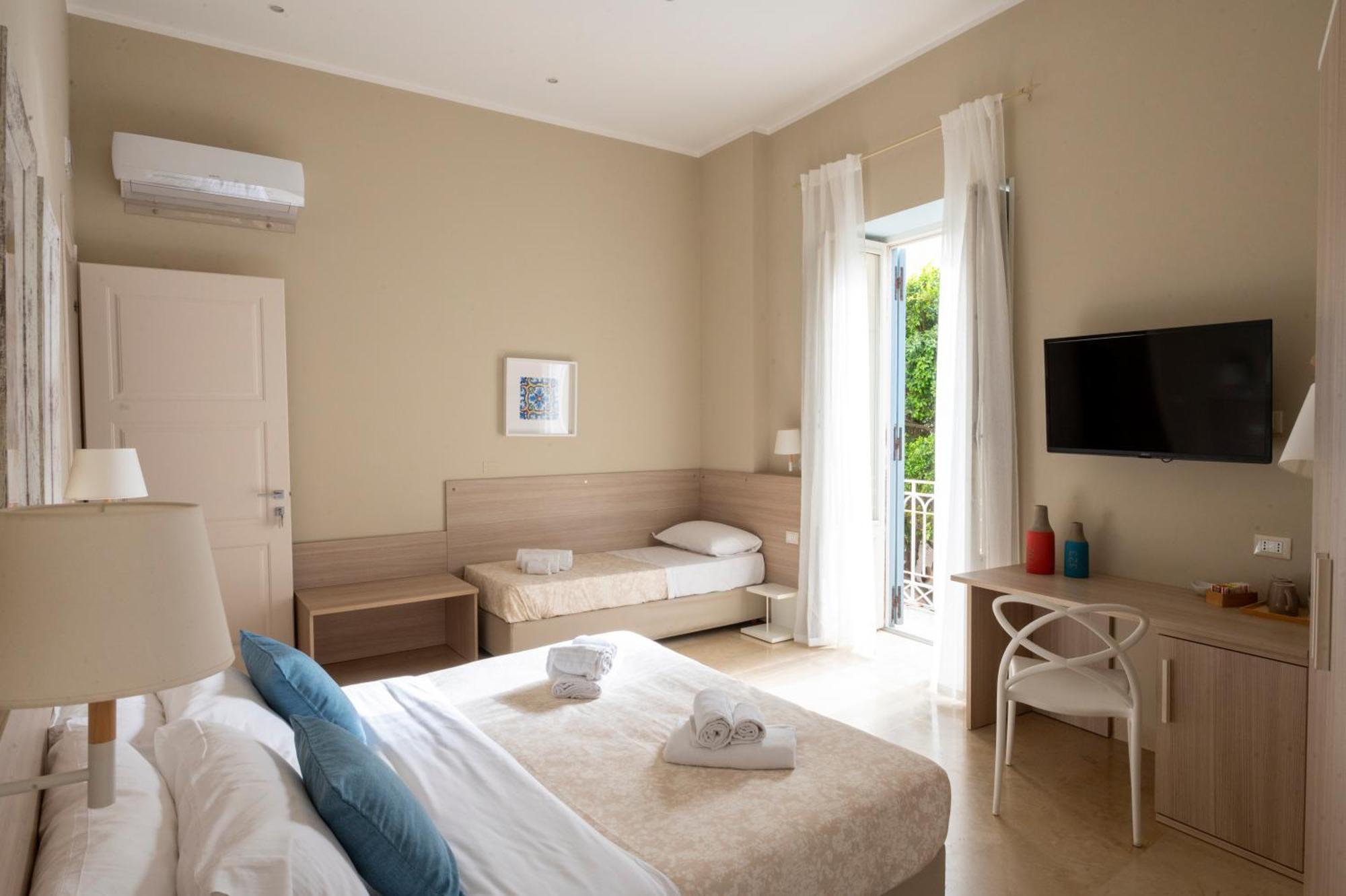 Le Mura - Charme Rooms Trapani Ruang foto