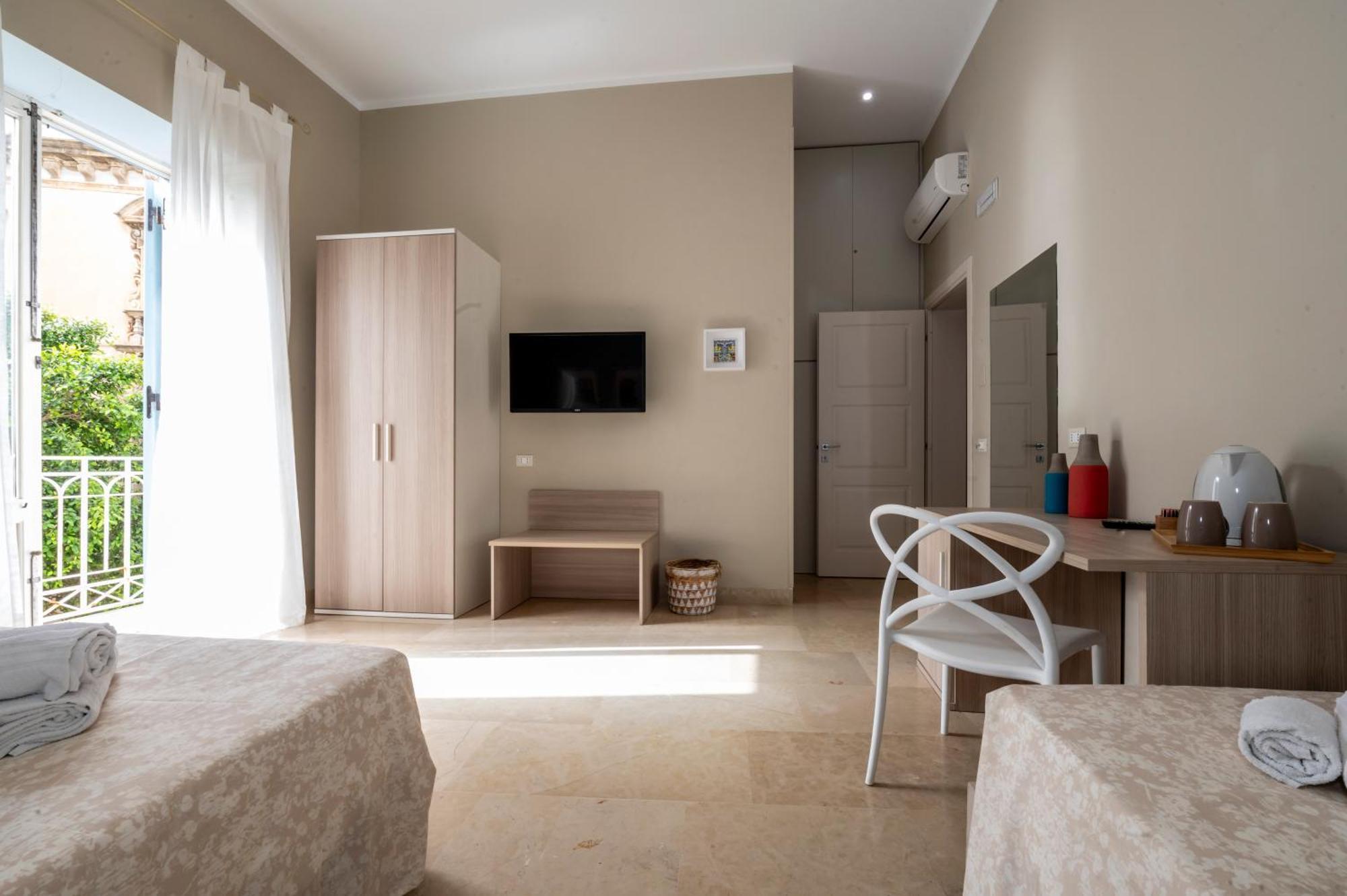 Le Mura - Charme Rooms Trapani Ruang foto
